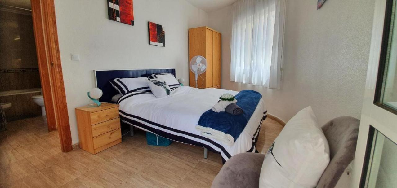 Apartament Harbour View - 2 Bed Apt - Torrevieja Zewnętrze zdjęcie
